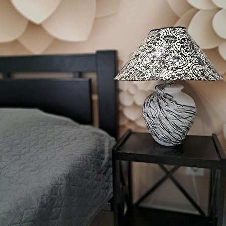 Apartment On Tytova 8 Dnipro Ngoại thất bức ảnh