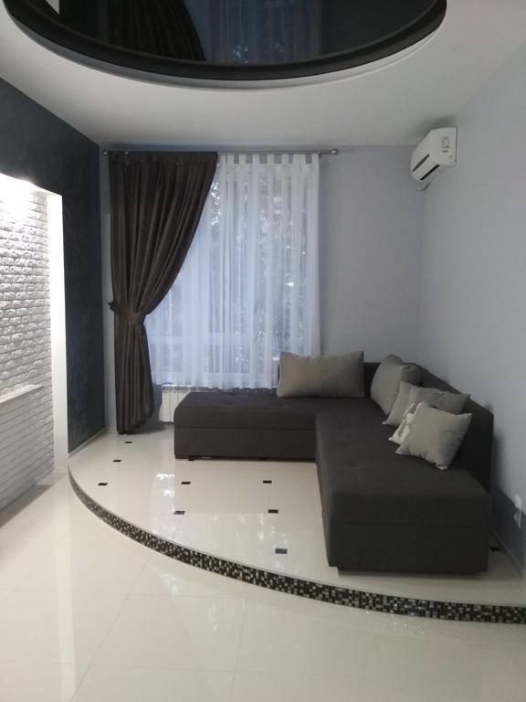 Apartment On Tytova 8 Dnipro Ngoại thất bức ảnh